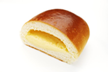 自然卵のカスタードクリームパン